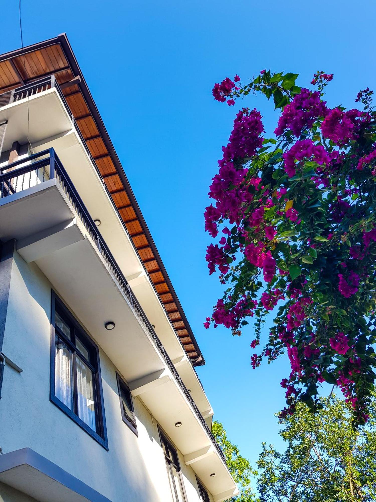 Hotel Lush Breeze Kandy Exterior foto